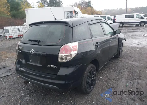 2006 Toyota Matrix z USA, uszkodzony, nr VIN 2T1LR32E96C560952